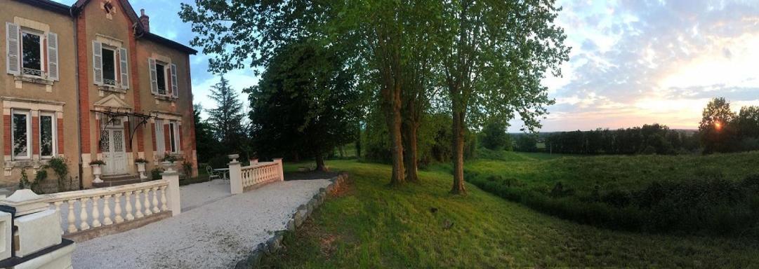 Bed and Breakfast Le Manoir De La Source Au Bord De L'Eurovelo 6 Cronat Zewnętrze zdjęcie